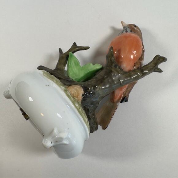 TAJ Importing Robin On Branch Bird Music Box Porcelain Japan/San Francisco VTG - Picture 4 of 16